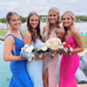 Meet your Posher, Ella